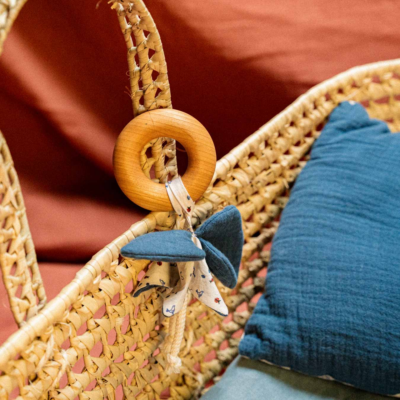 BELL Greifling Holz Glocke 