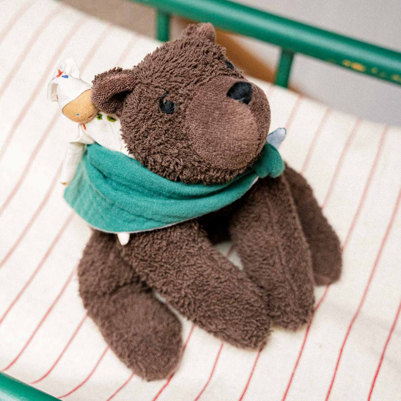 BENJI Bär liegend BENJI Bär liegend