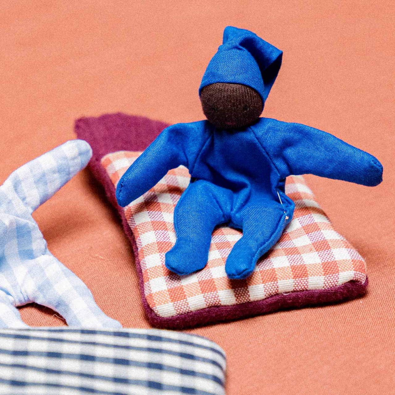 BABY mit Schlafsack karo rot BABY mit Schlafsack karo rot